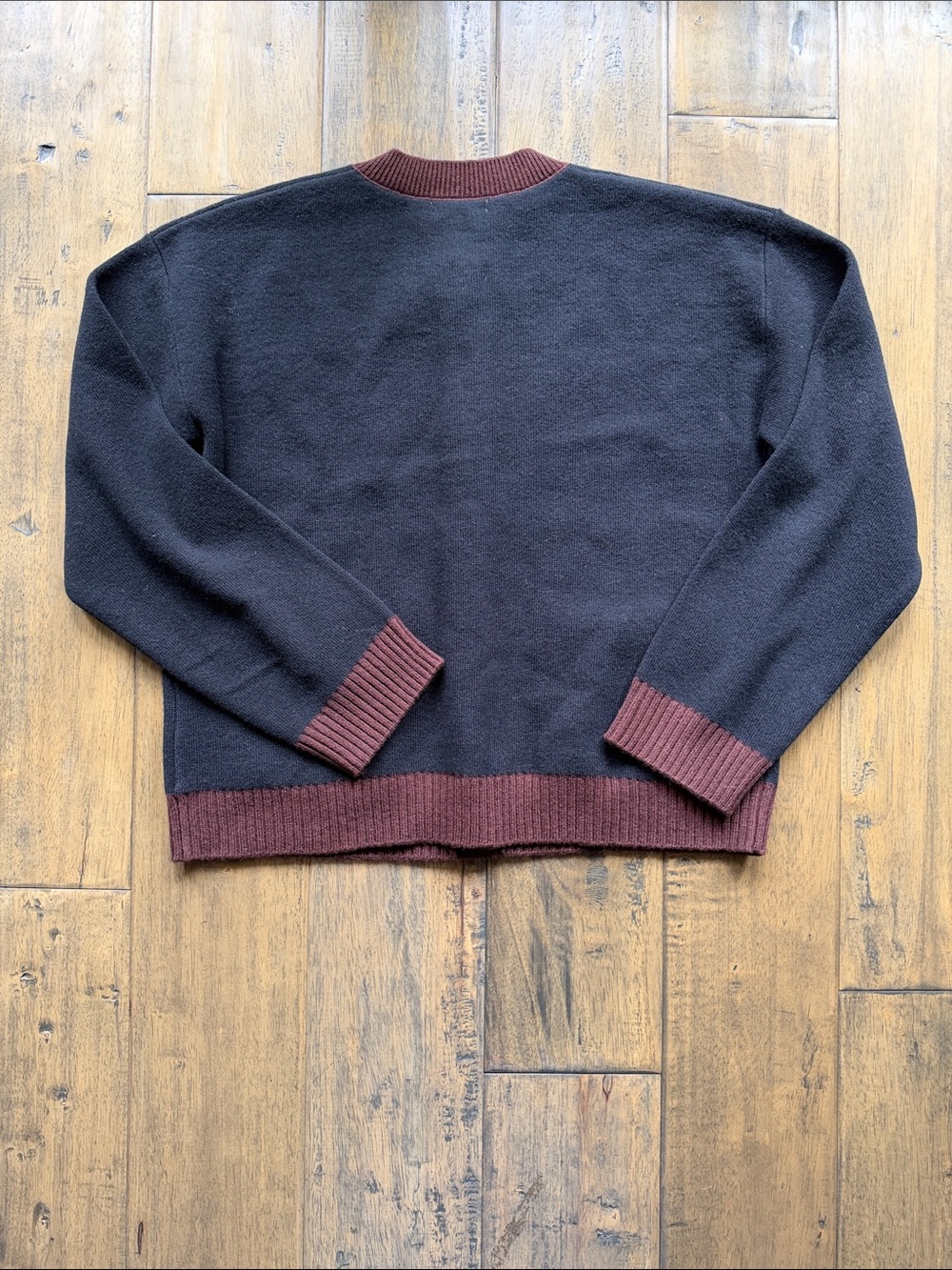 Reiss Olive Tipped Crewneck Wool And Cashmere Cardigan Black Burgundy - Picture 8 of 9